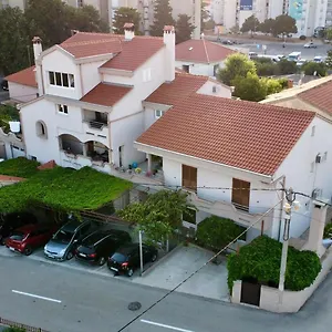 Apartament Apartments 